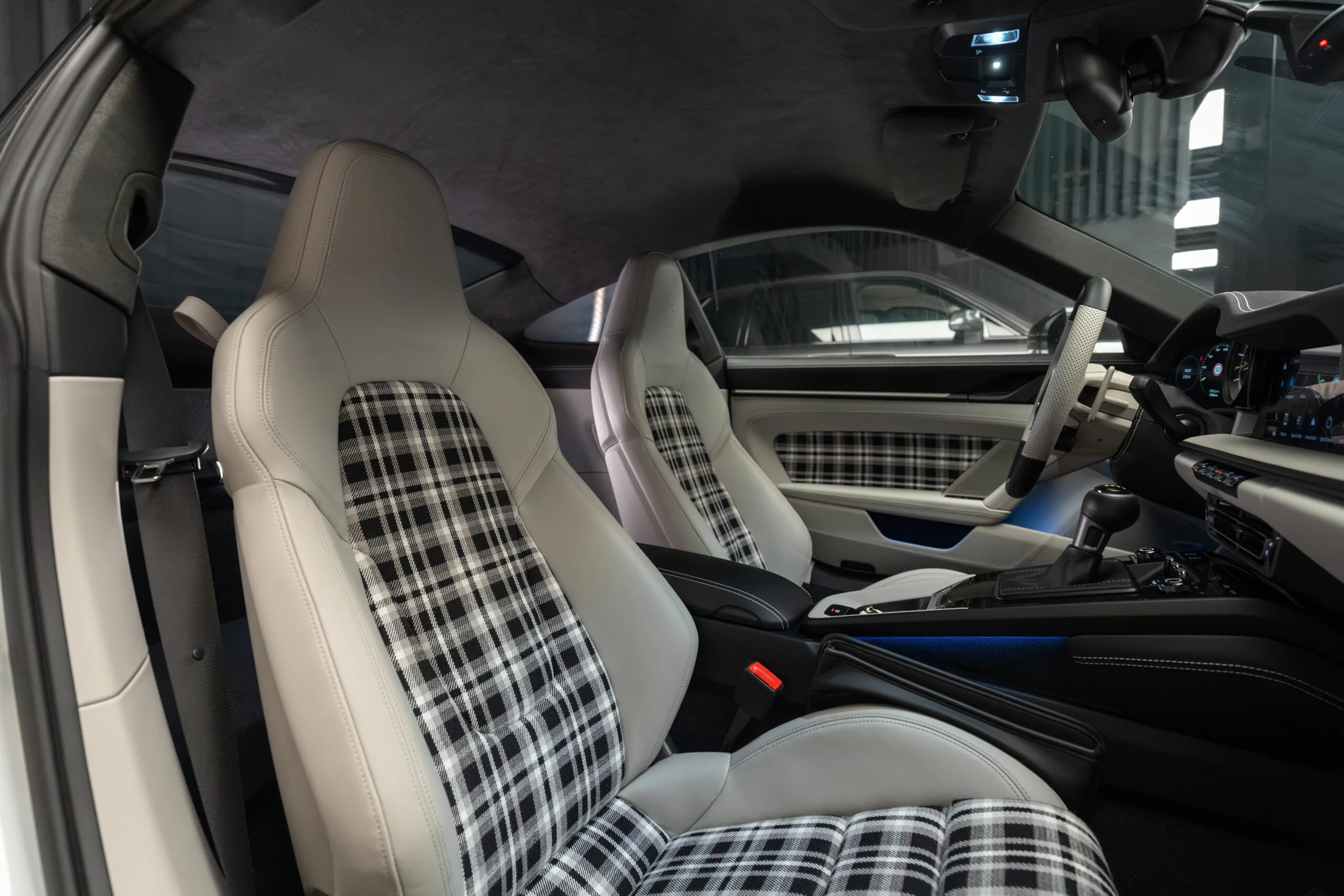 2023 Porsche 911 GT3 Touring TechArt, 29/30
