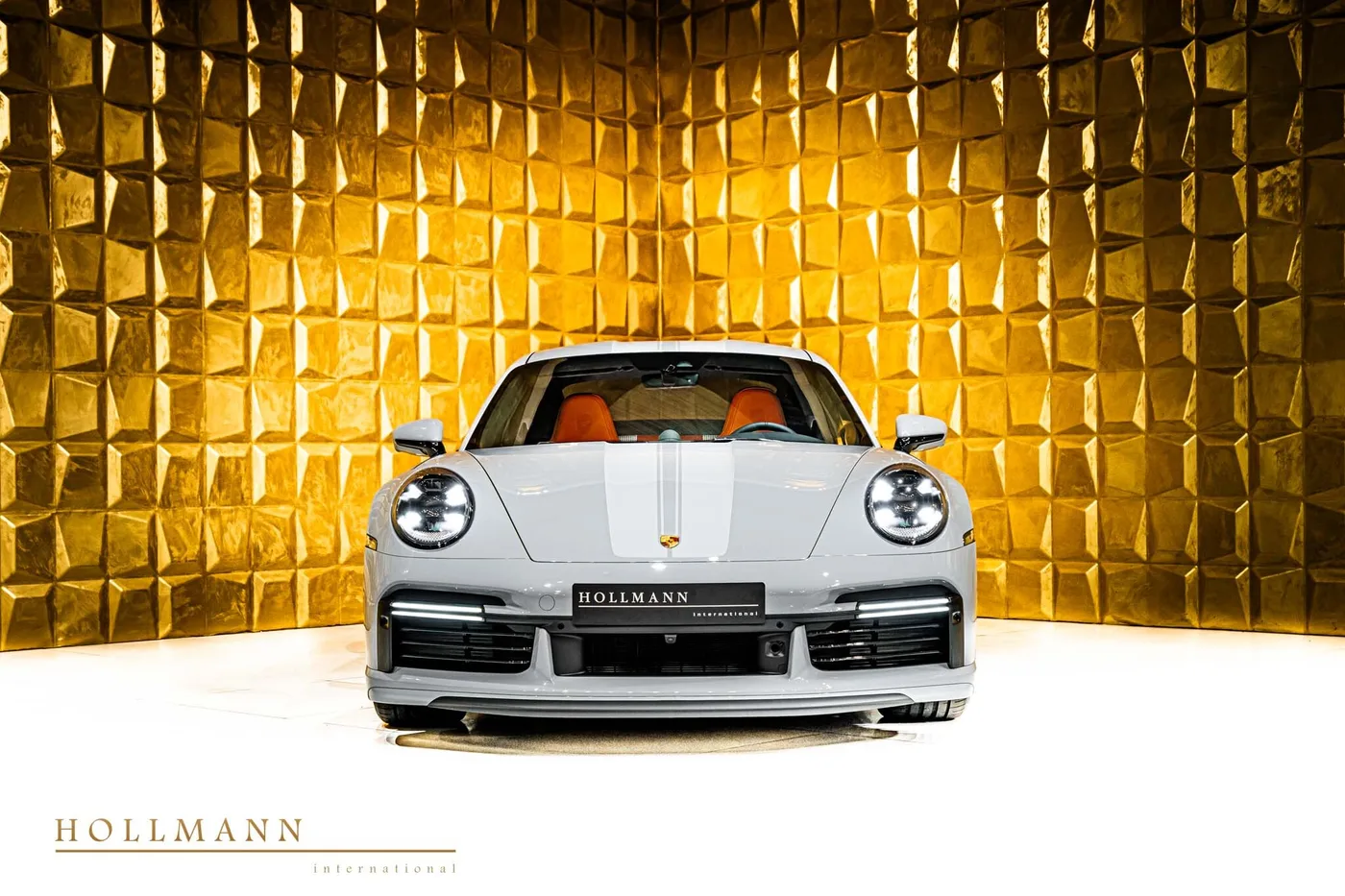 2023 Porsche 911 Sport Classic proposée par un concessionnaire spécialisé à Stuhr, Allemagne, photo 3 sur 8