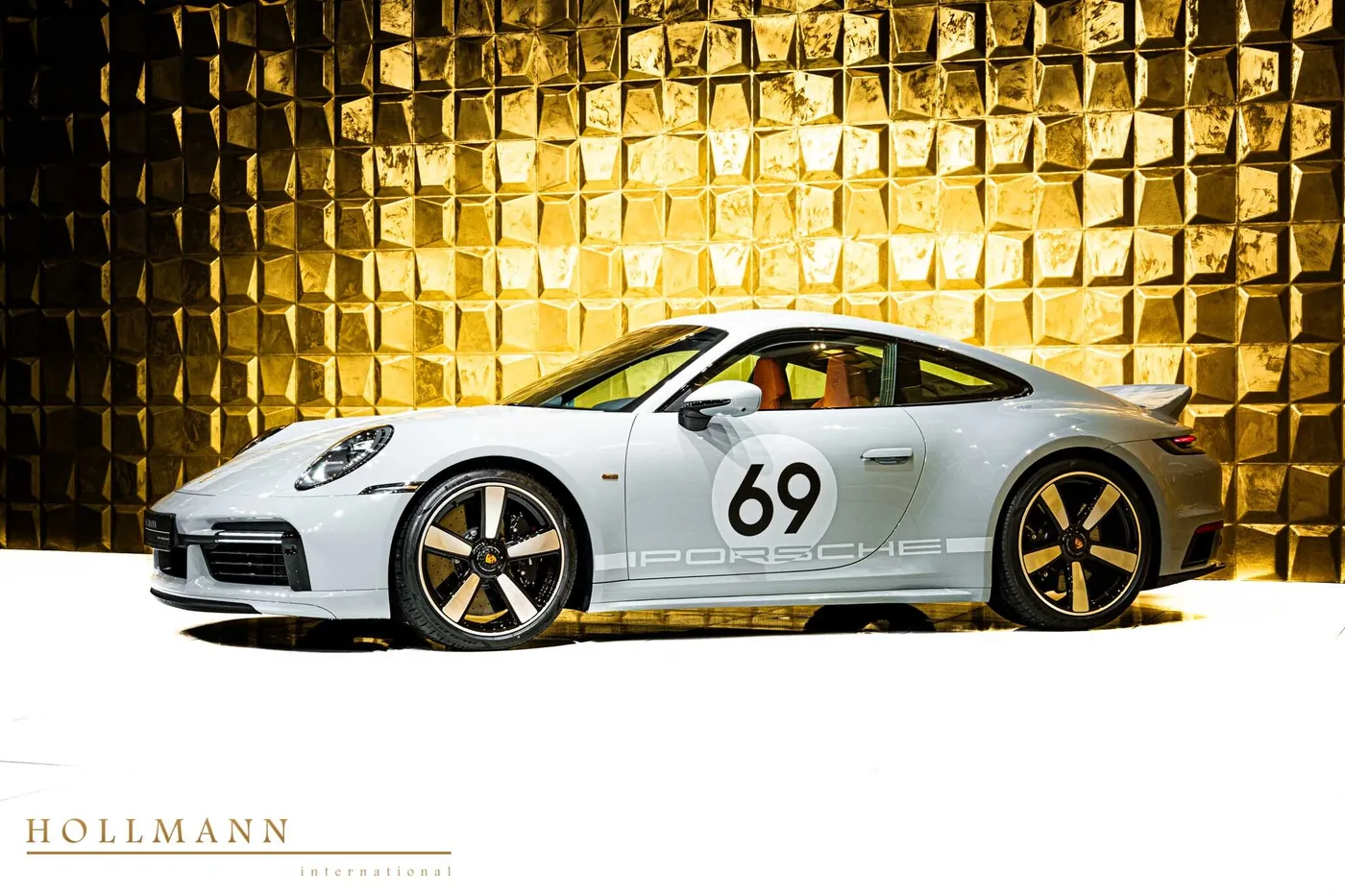 2023 Porsche 911 Sport Classic proposée par un concessionnaire spécialisé à Stuhr, Allemagne, photo 4 sur 8