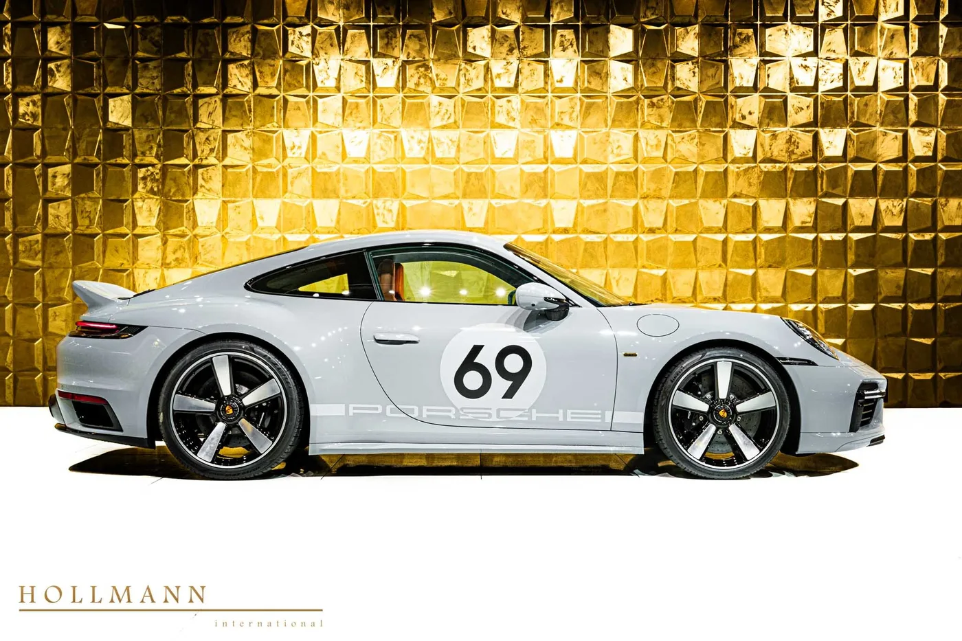 2023 Porsche 911 Sport Classic proposée par un concessionnaire spécialisé à Stuhr, Allemagne, photo 5 sur 8