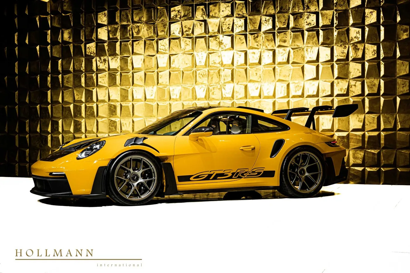 2023 Porsche 911 GT3 RS proposée par un concessionnaire spécialisé à Stuhr, Allemagne, photo 6 sur 8