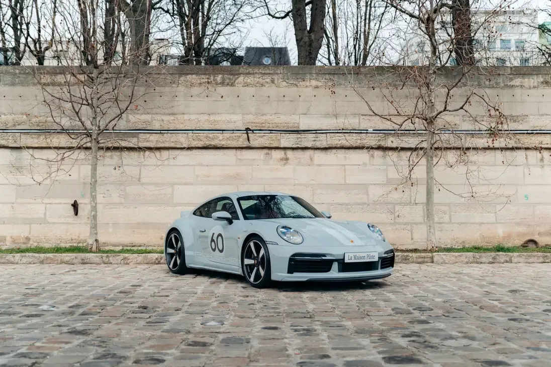 2023 Porsche 911 Sport Classic offered by a specialist dealer in Paris, France, main photo