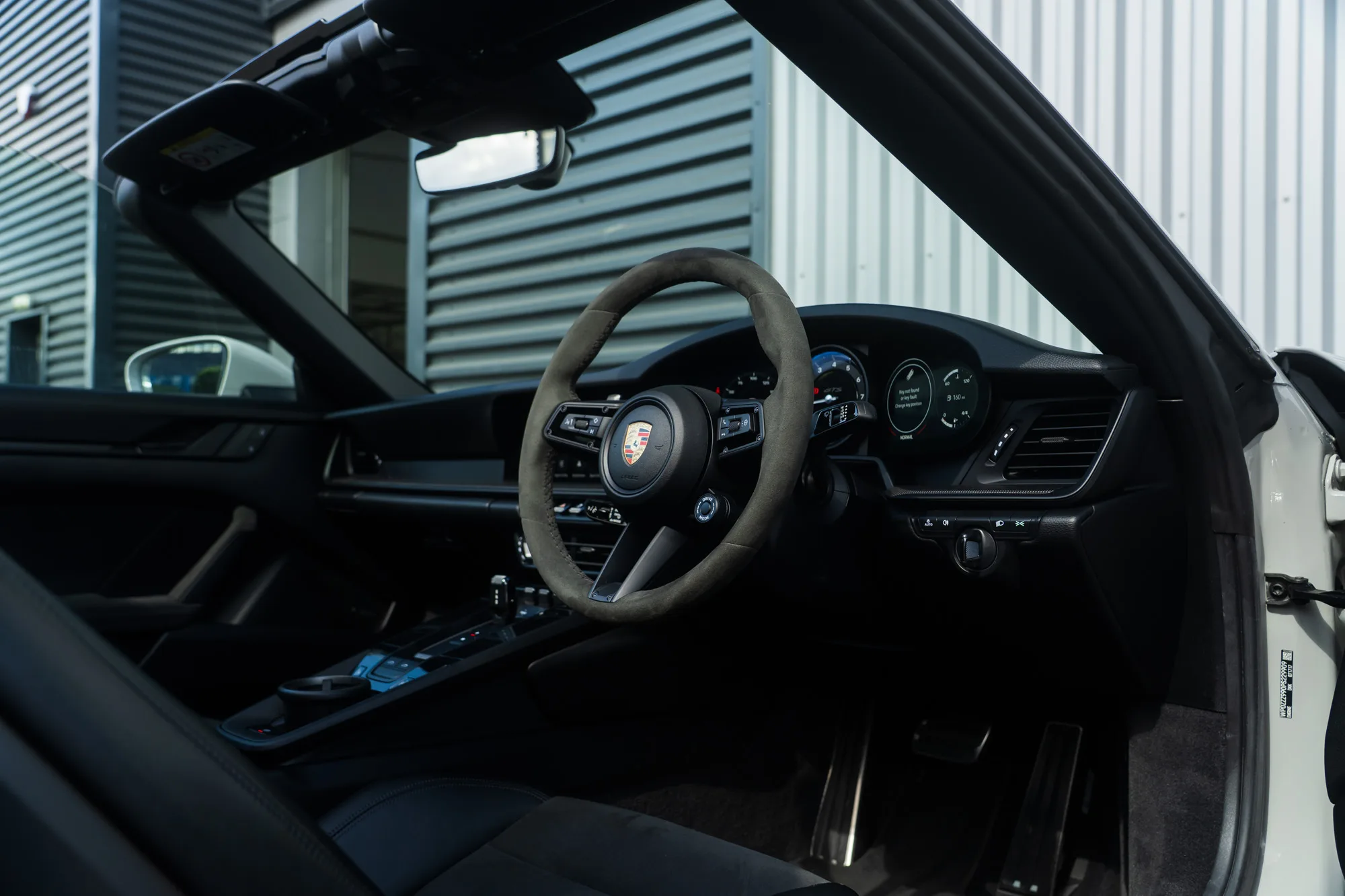 2023 Porsche 911 Targa 4 GTS, 3/18