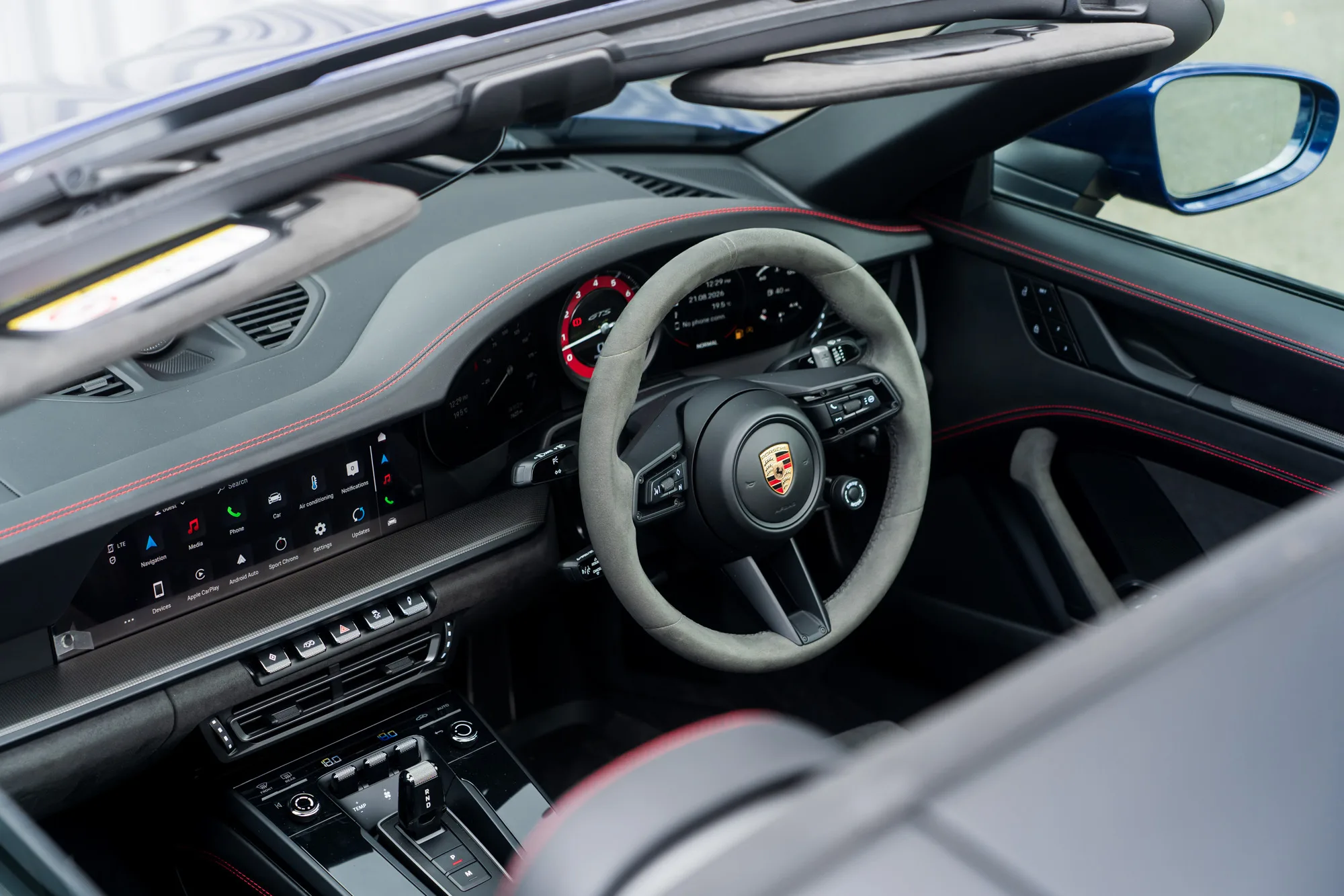 2023 Porsche 911 Targa 4 GTS, 13/15