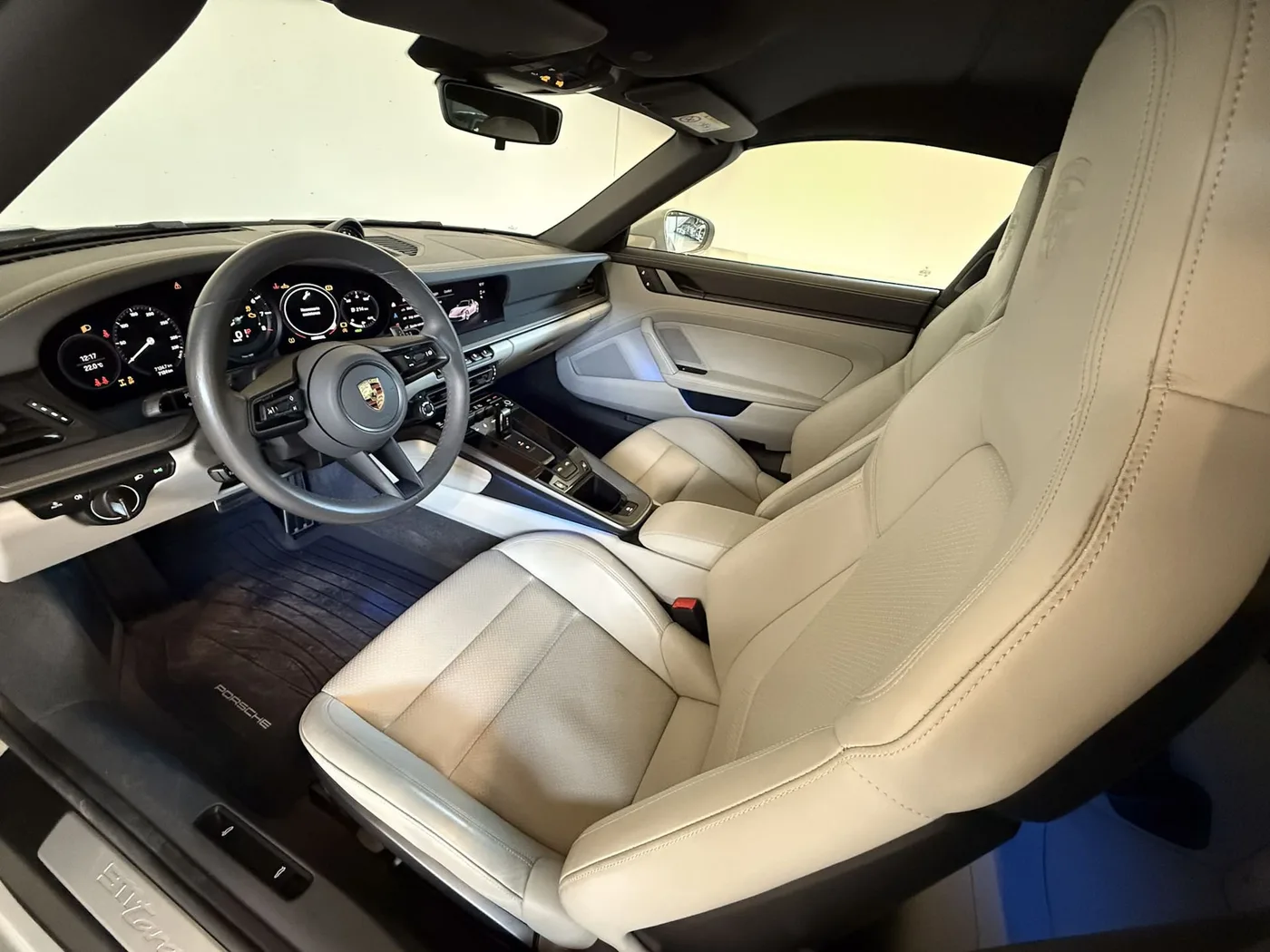 2023 Porsche 911 Targa 4S angeboten von einem Fachhändler in Lucca, Italien, Foto 9 von 15