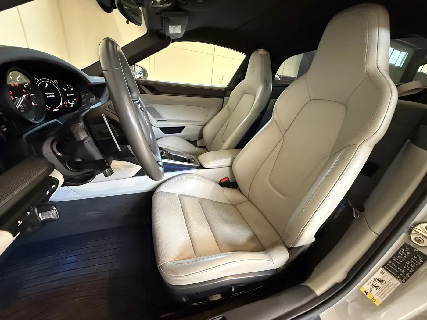 2023 Porsche 911 Targa 4S angeboten von einem Fachhändler in Lucca, Italien, Foto 10 von 15