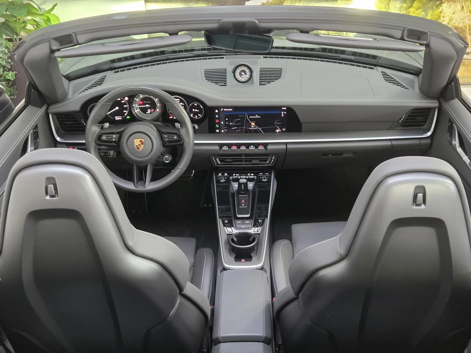 2023 Porsche 911 Turbo Cabriolet, 13/30