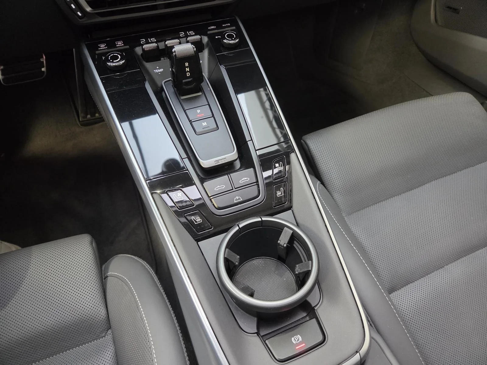 2023 Porsche 911 Turbo Cabriolet, 17/30
