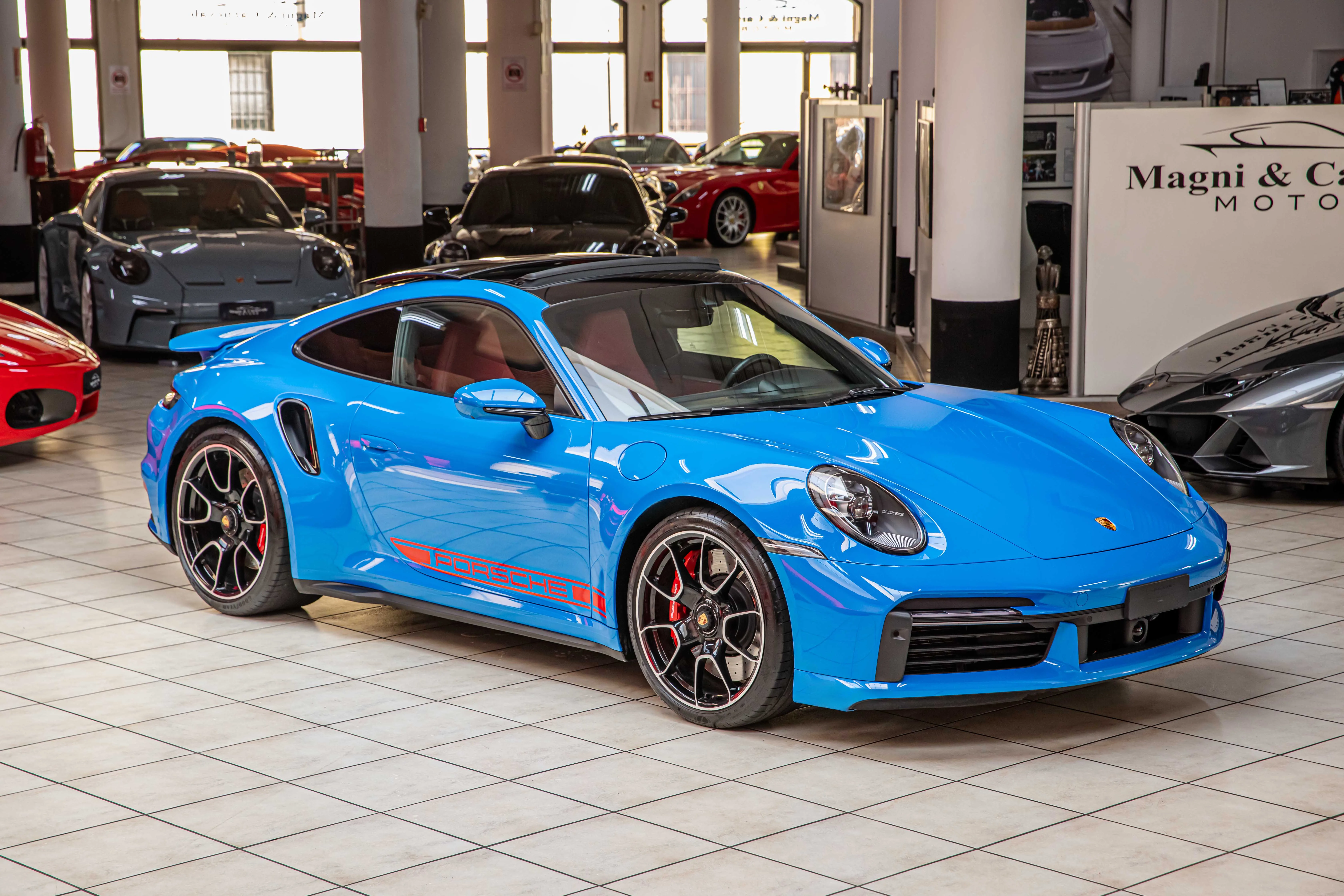 2023 Porsche 911 Turbo, 2/27