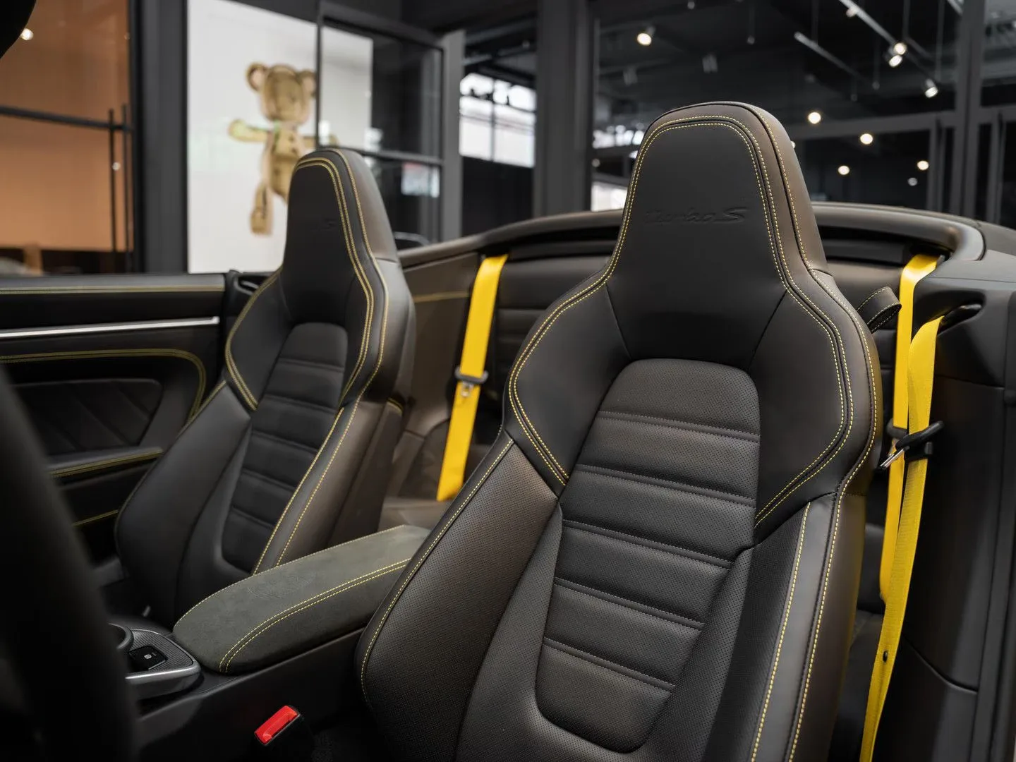 2023 Porsche 911 Turbo S Cabriolet, 8/30