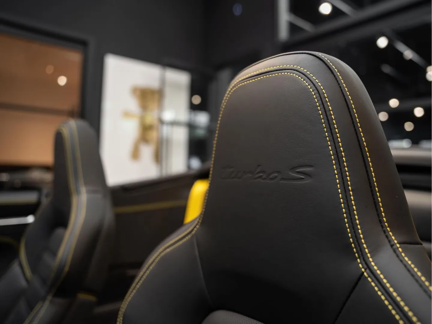 2023 Porsche 911 Turbo S Cabriolet, 13/30