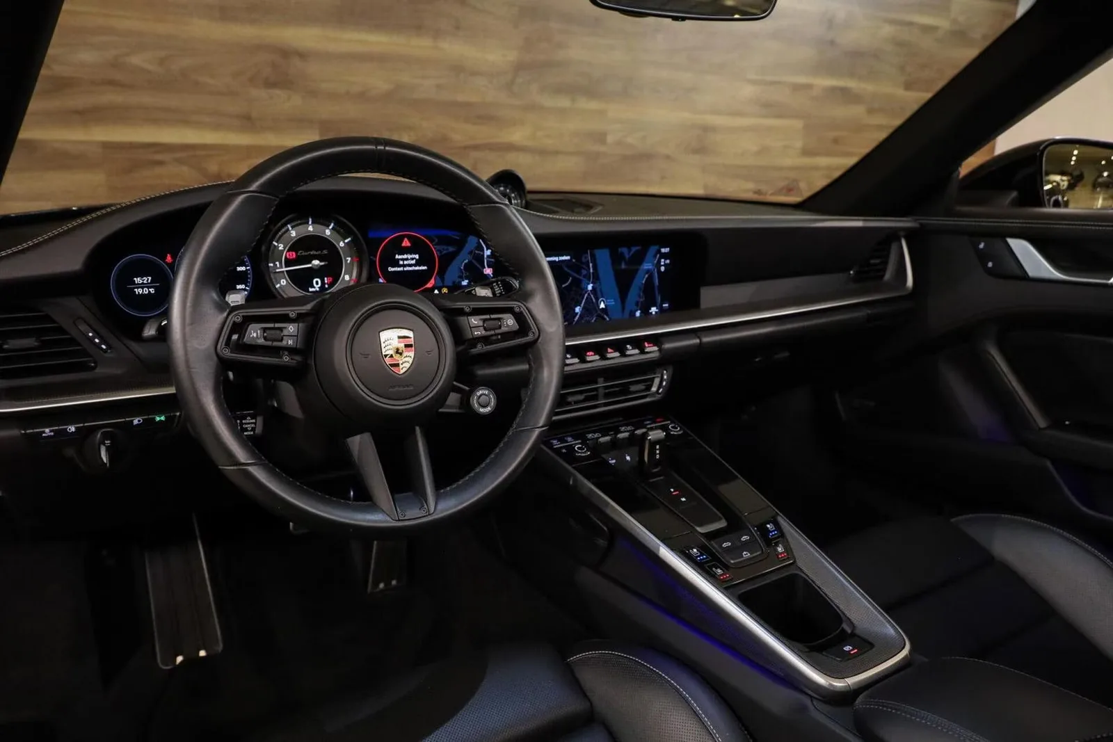 2023 Porsche 911 Turbo S Cabriolet, 3/30