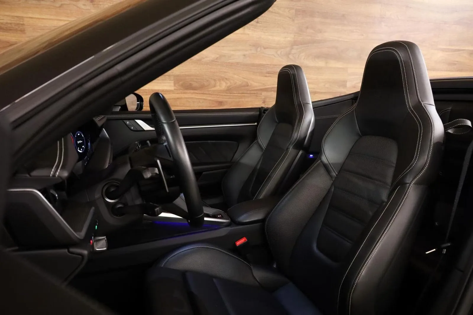 2023 Porsche 911 Turbo S Cabriolet, 7/30
