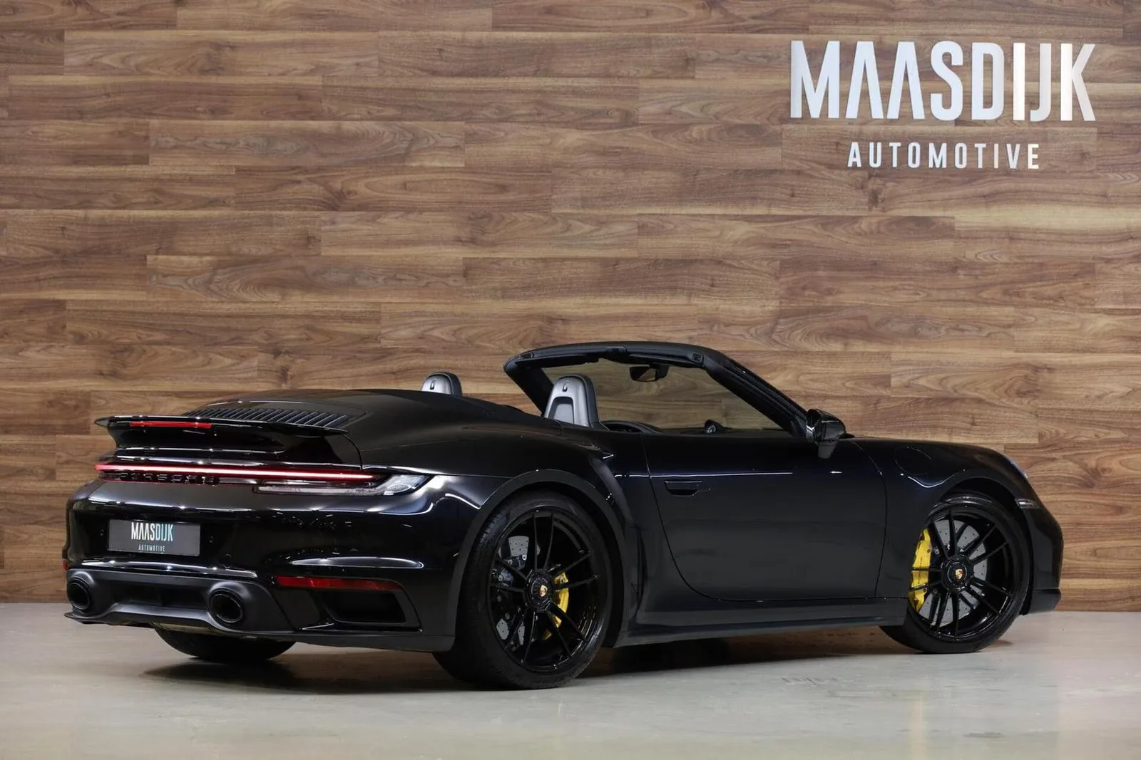 2023 Porsche 911 Turbo S Cabriolet, 8/30