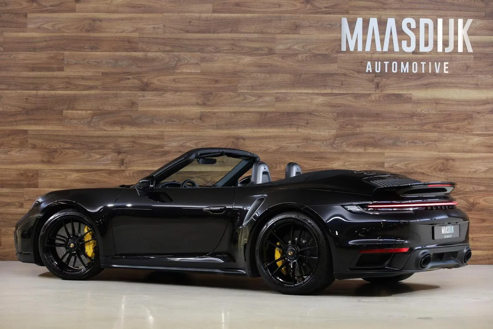 2023 Porsche 911 Turbo S Cabriolet, 12/30