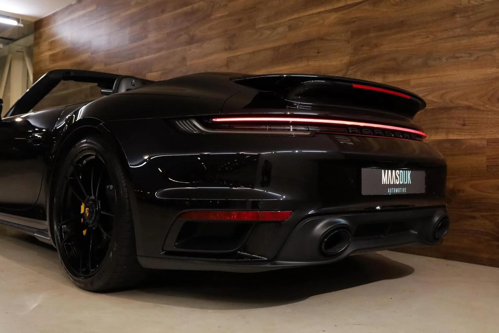 2023 Porsche 911 Turbo S Cabriolet, 26/30