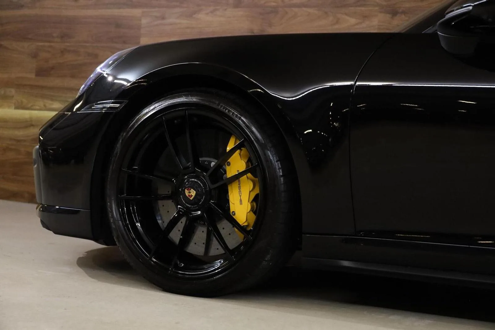 2023 Porsche 911 Turbo S Cabriolet, 29/30