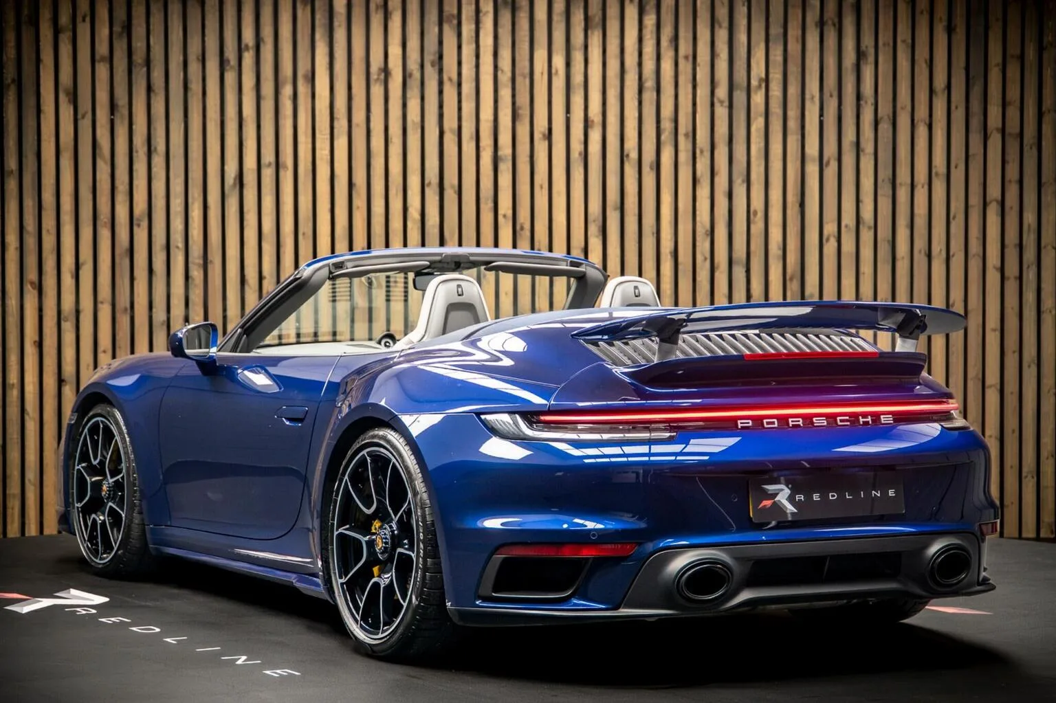 2023 Porsche 911 Turbo S Cabriolet, 3/30