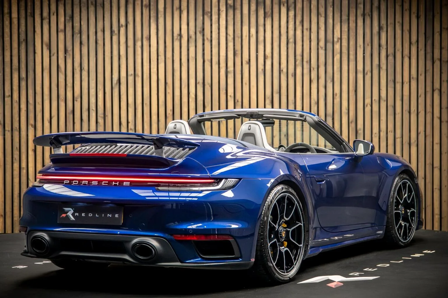 2023 Porsche 911 Turbo S Cabriolet, 4/30