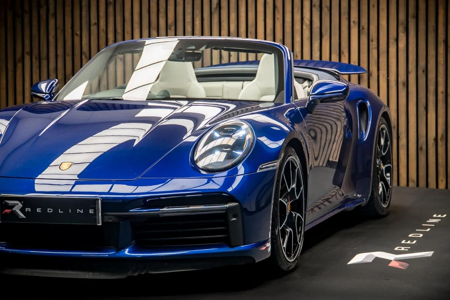 2023 Porsche 911 Turbo S Cabriolet, 13/30