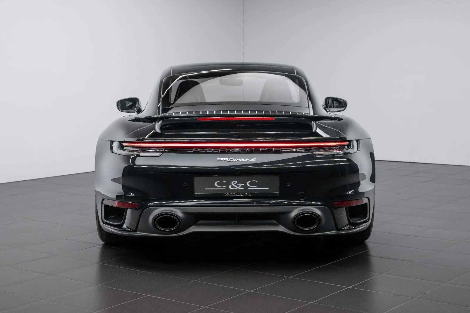 2023 Porsche 911 Turbo S, 4/25