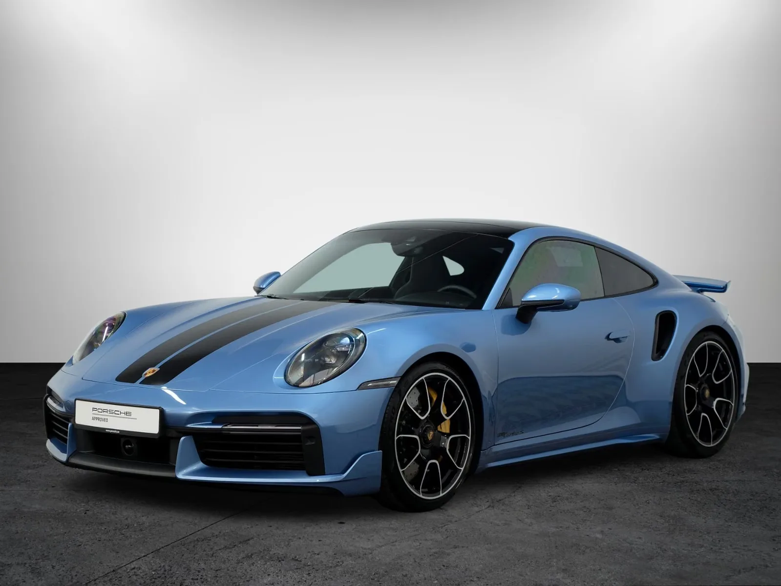 2023 Porsche 911 Turbo S angeboten von einem Fachhändler in Tallinn, Estland, Hauptfoto