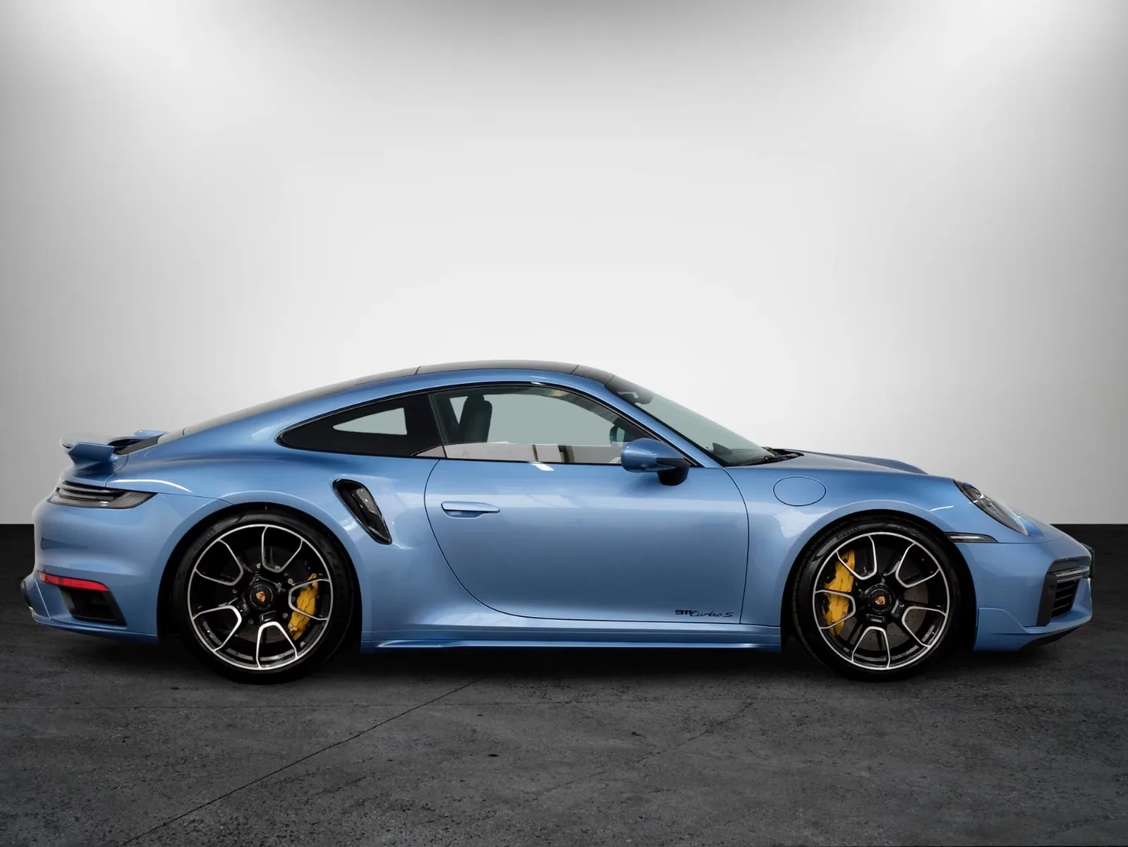 2023 Porsche 911 Turbo S, 8/27
