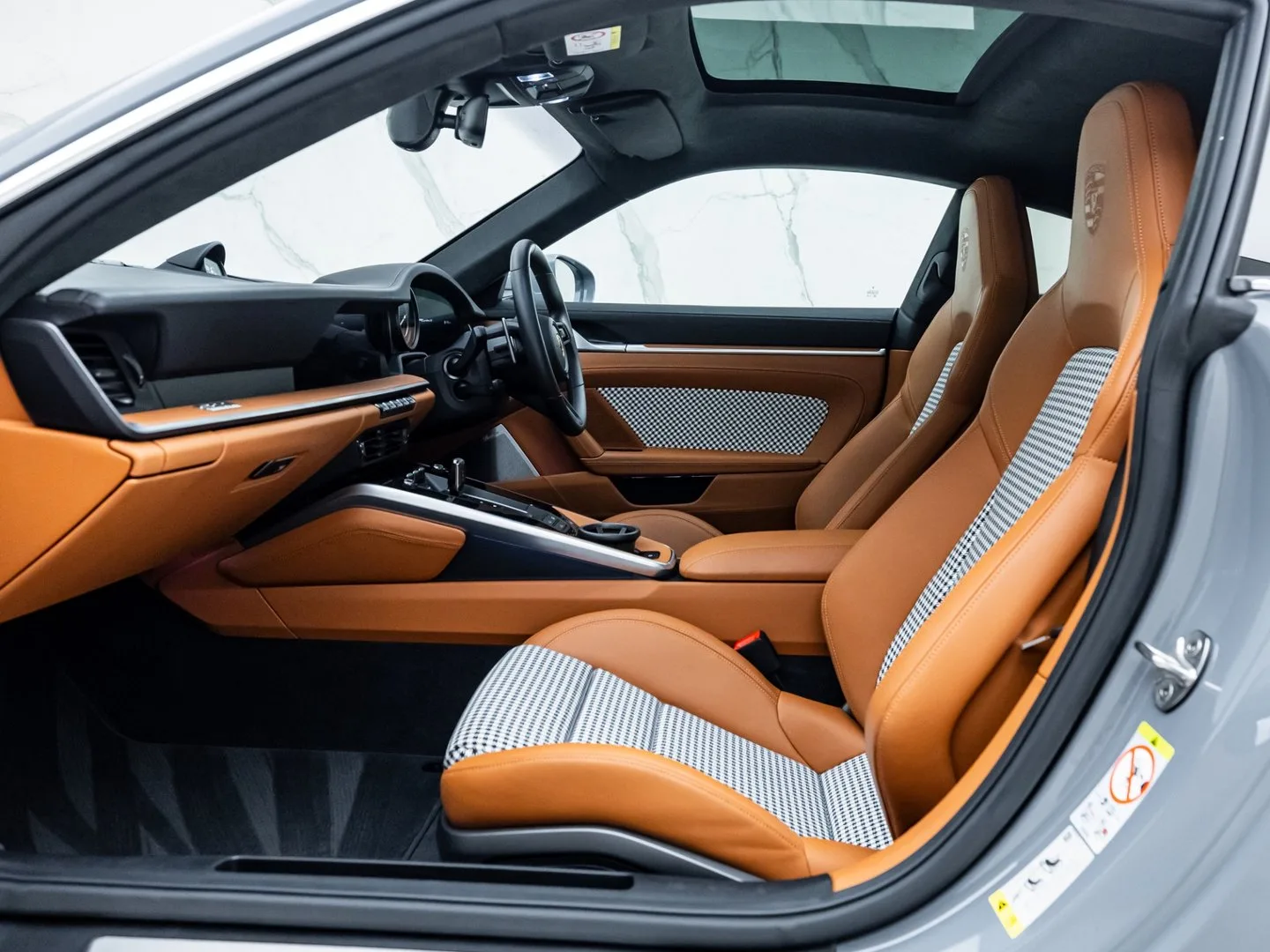 2023 Porsche 911 Turbo S 992, 15/30