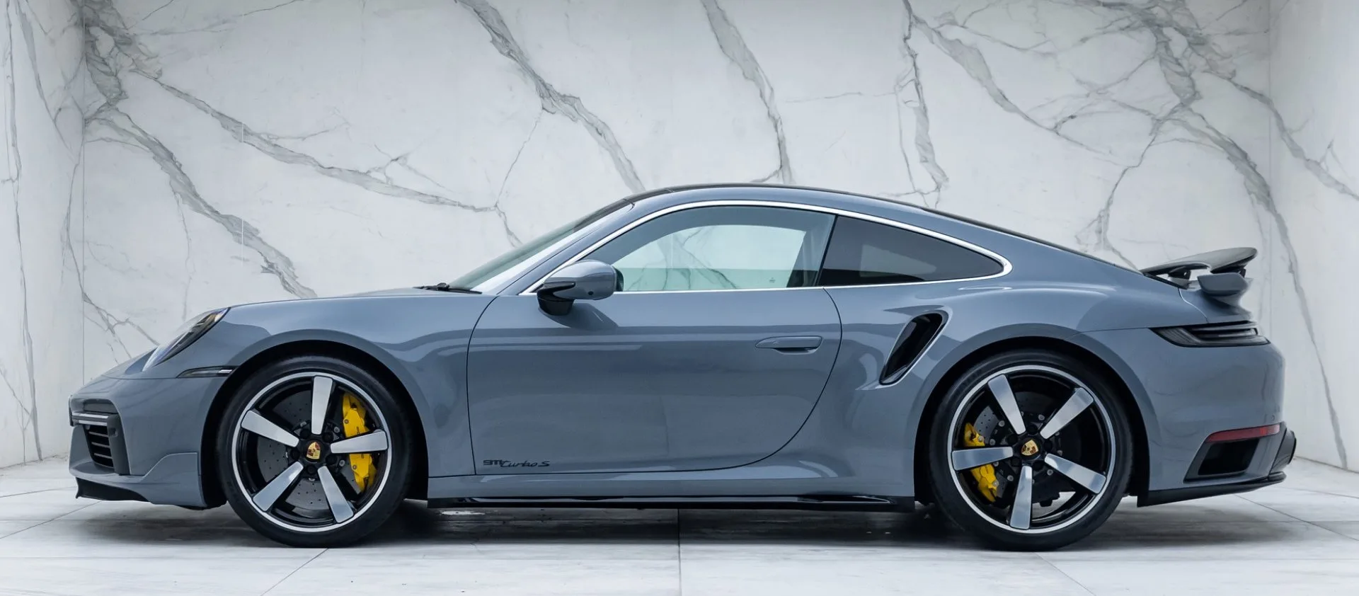 2023 Porsche 911 Turbo S 992, 17/30