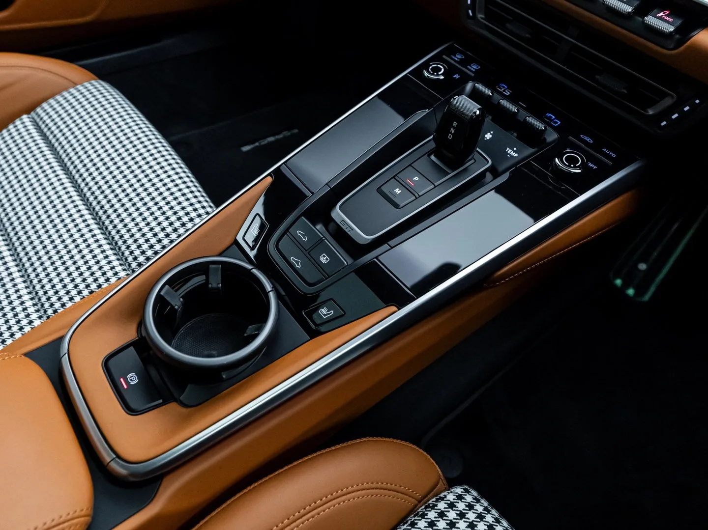 2023 Porsche 911 Turbo S 992, 28/30