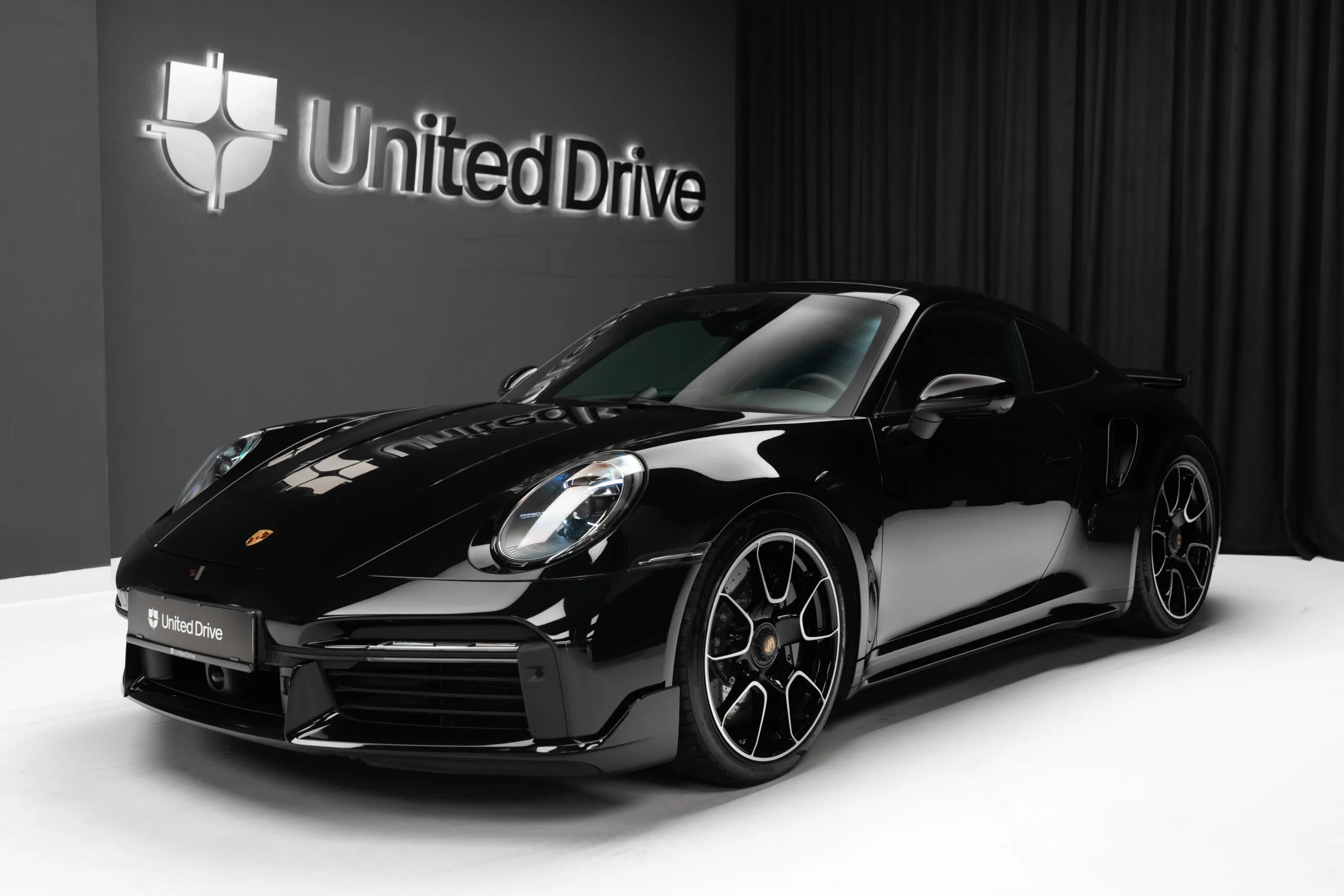 2023 Porsche 911 Turbo S angeboten von einem Fachhändler in Voluntari, Rumänien, Hauptfoto