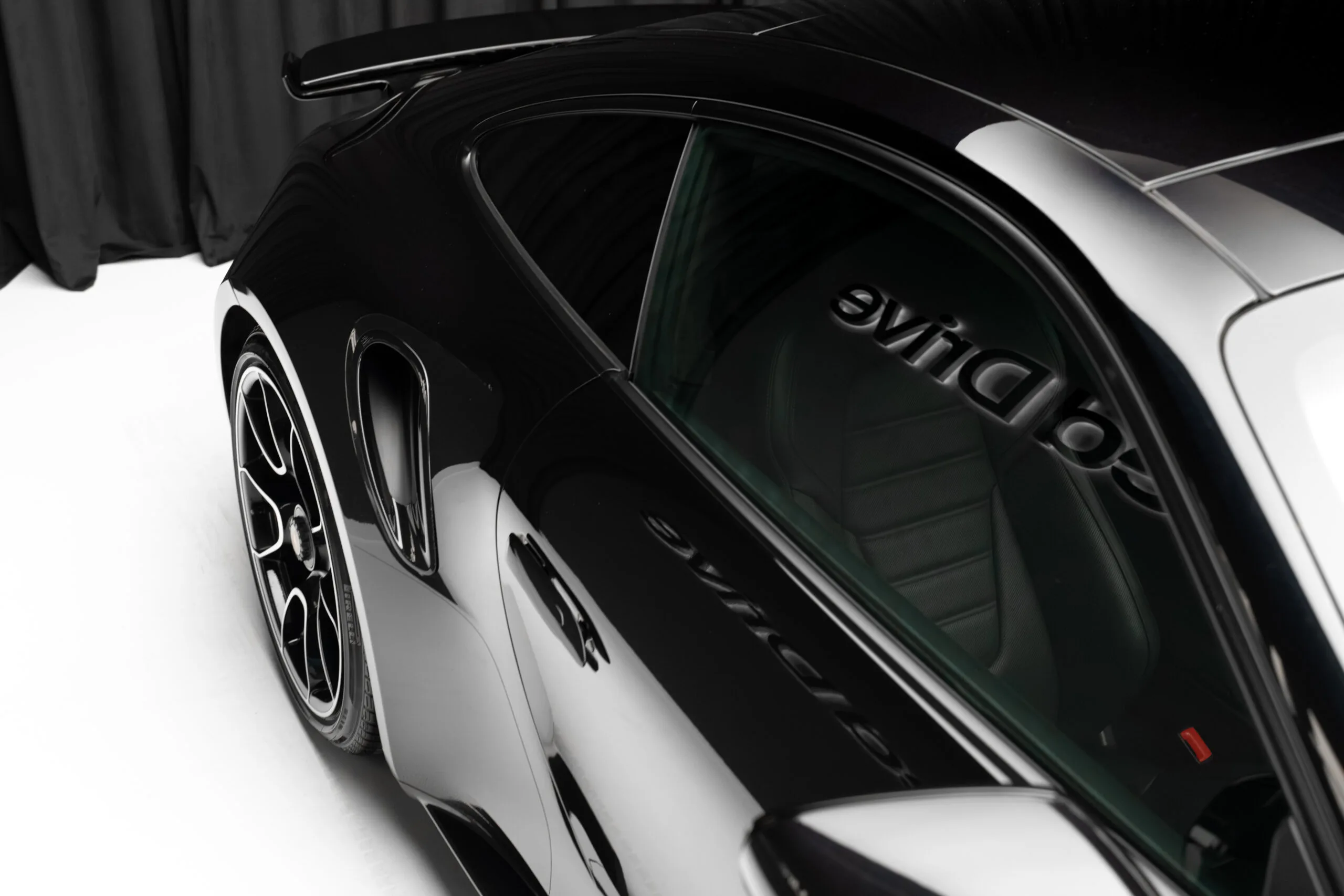 2023 Porsche 911 Turbo S, 4/30