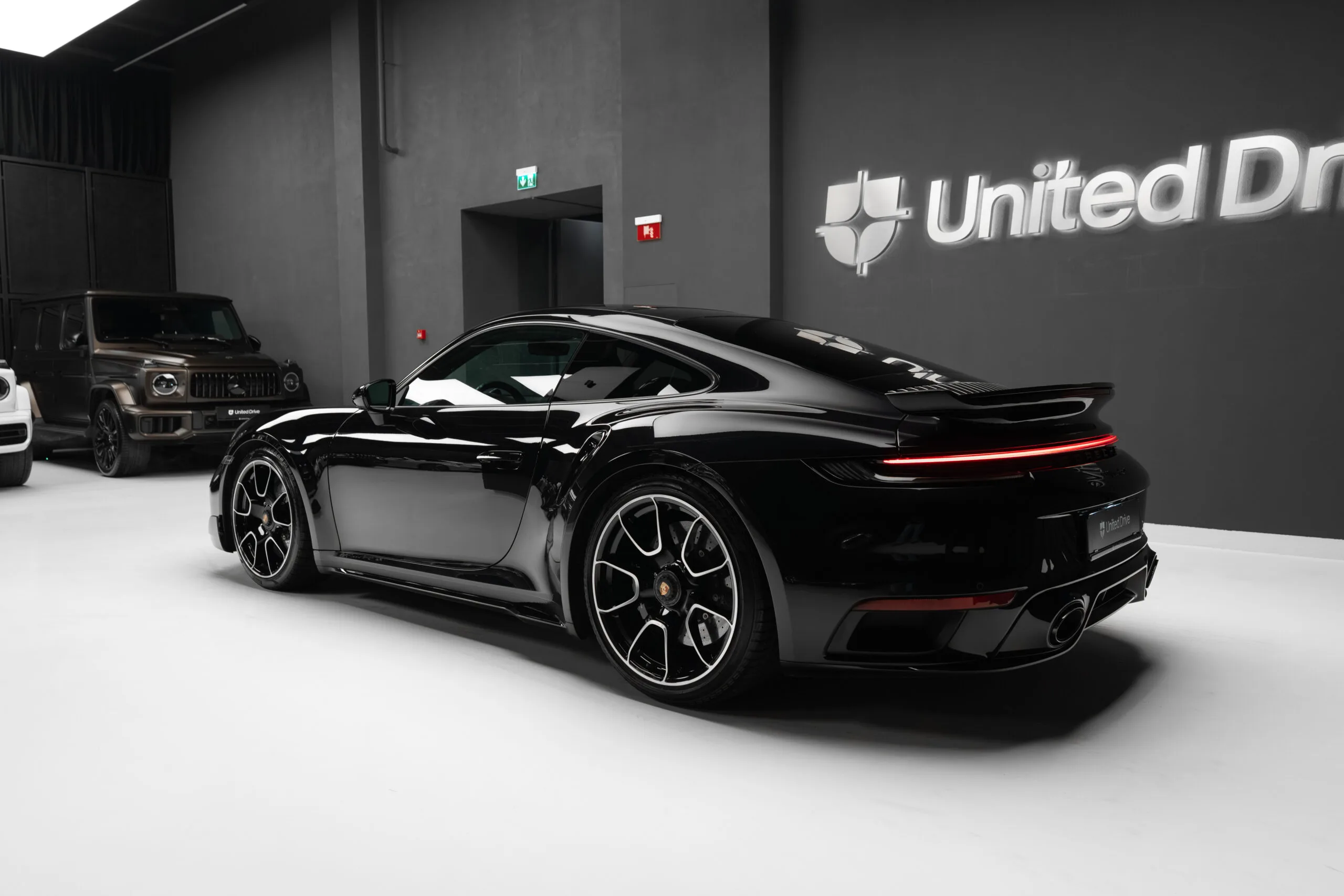 2023 Porsche 911 Turbo S, 8/30