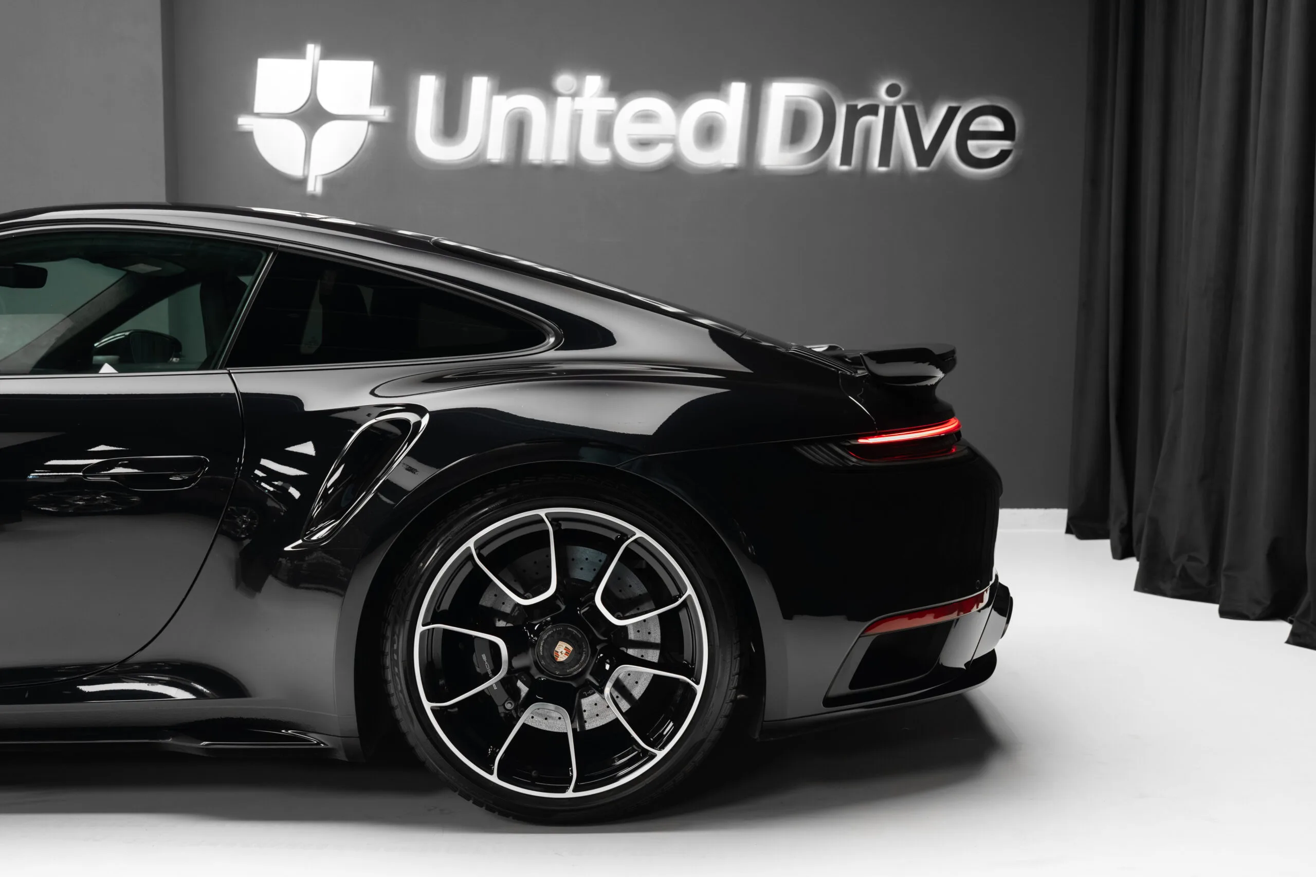 2023 Porsche 911 Turbo S, 9/30