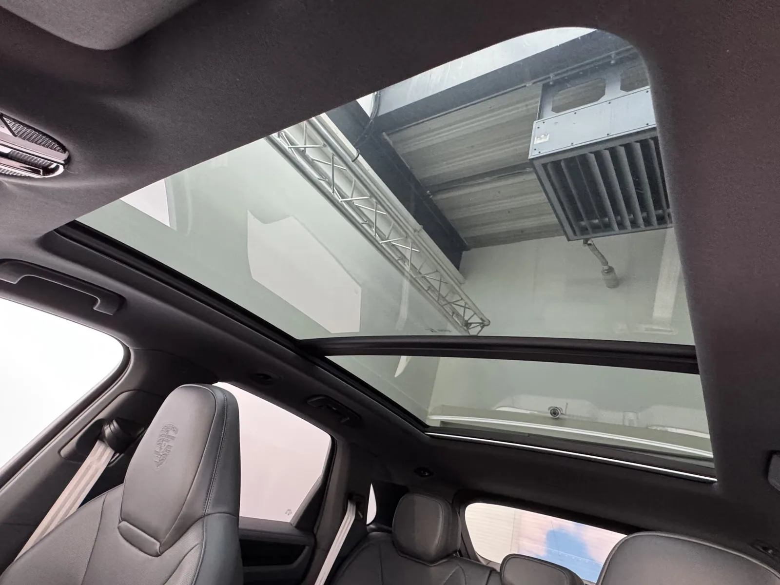 2023 Porsche Cayenne E-Hybrid Platinum Edition, 13/30