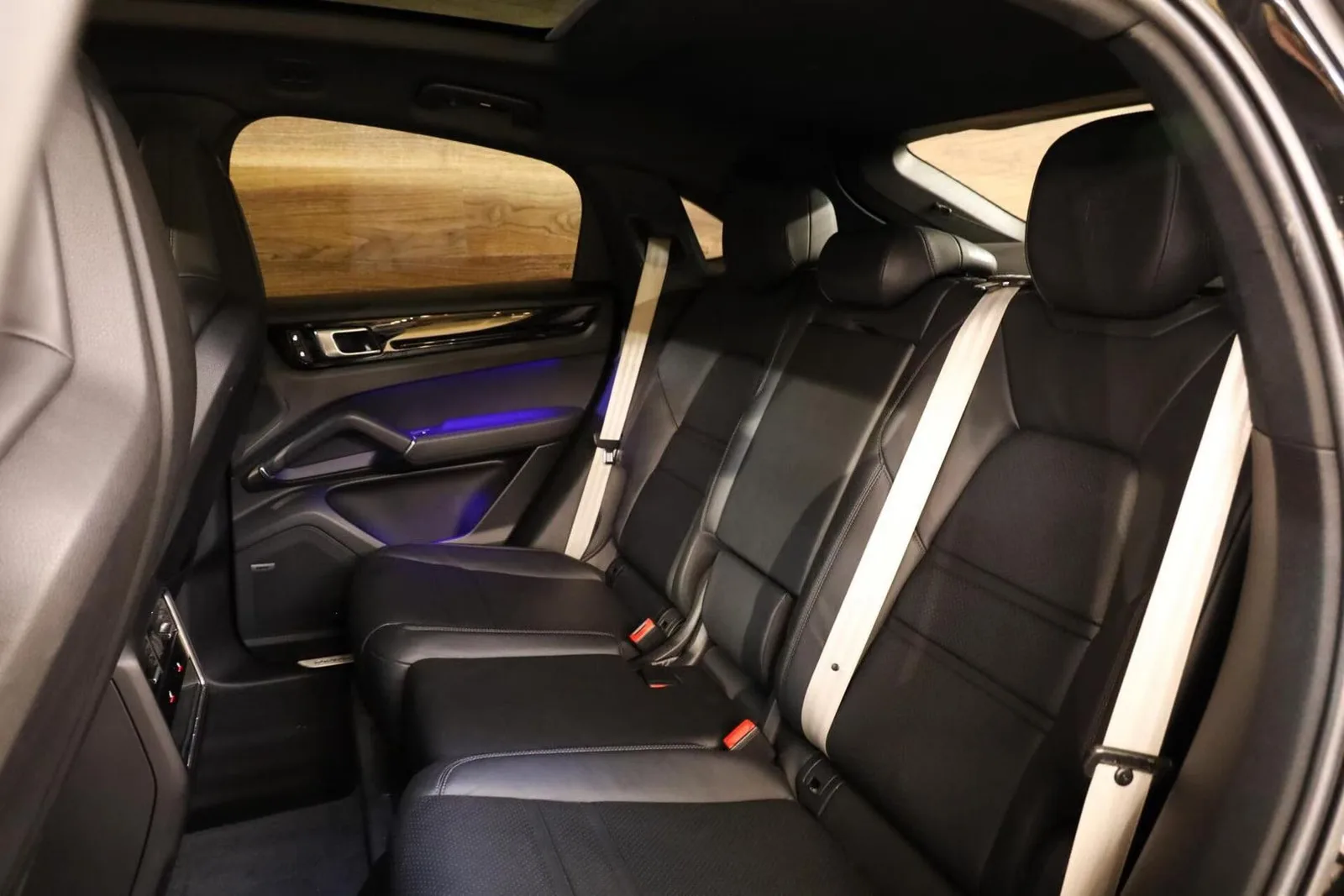 2023 Porsche Cayenne Coupé E-Hybrid Platinum Edition, 9/30