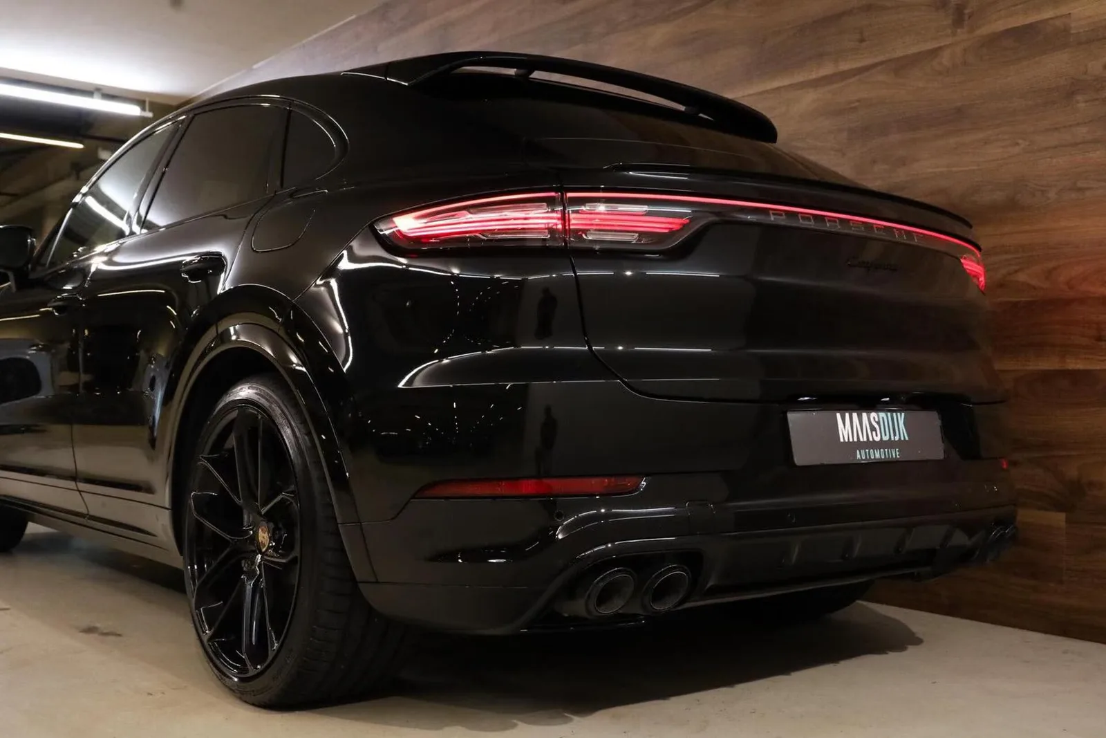 2023 Porsche Cayenne Coupé E-Hybrid Platinum Edition, 19/30