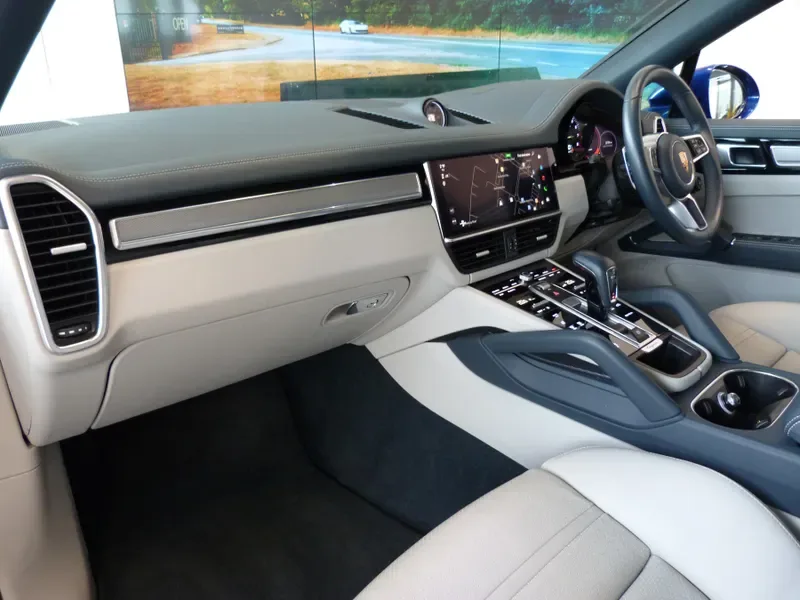 2023 Porsche Cayenne E-Hybrid Coupé, 3/28
