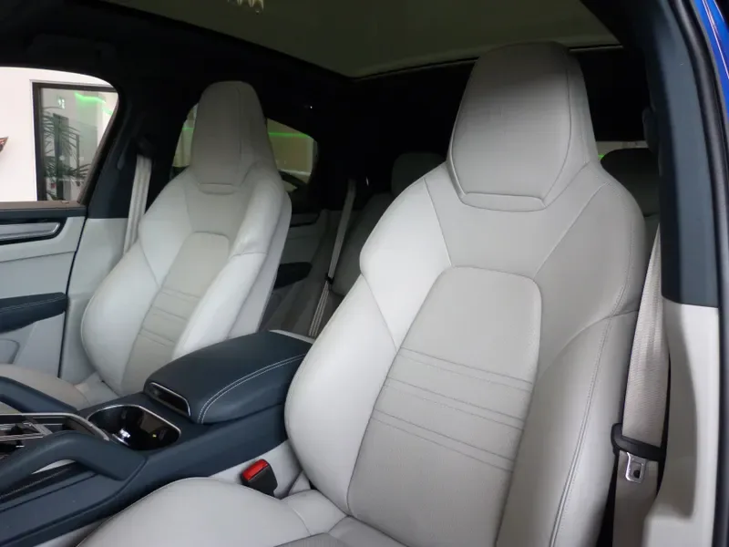2023 Porsche Cayenne E-Hybrid Coupé, 18/28