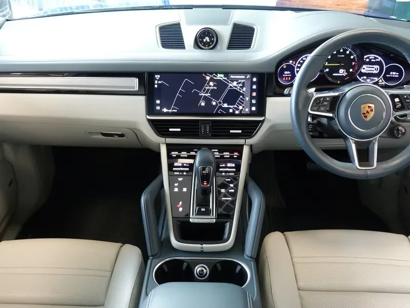 2023 Porsche Cayenne E-Hybrid Coupé, 21/28