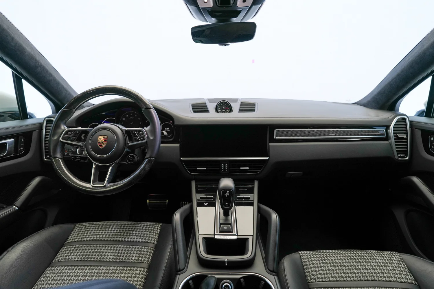 2023 Porsche Cayenne GTS Coupé, 8/19