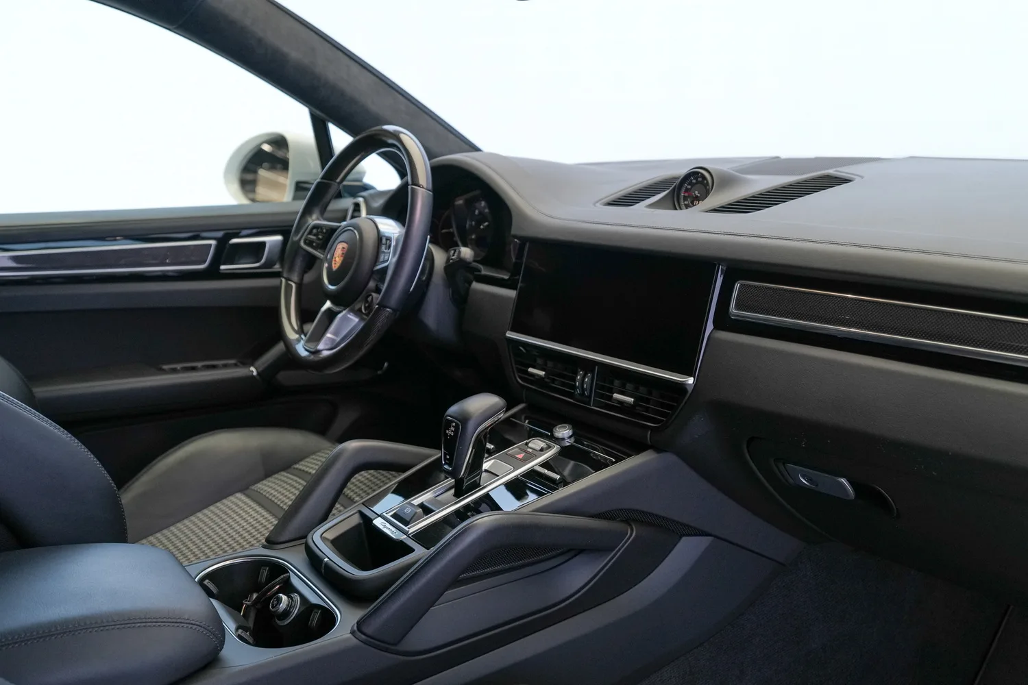 2023 Porsche Cayenne GTS Coupé, 12/19
