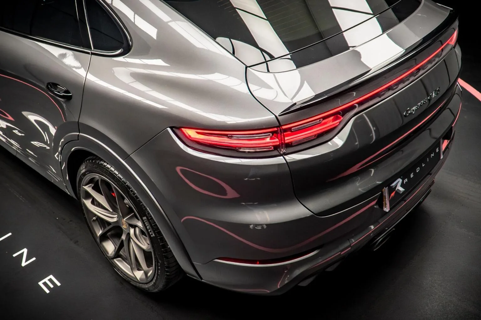 2023 Porsche Cayenne GTS Coupé, 18/30