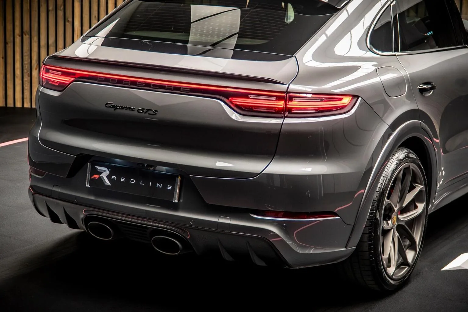 2023 Porsche Cayenne GTS Coupé, 21/30