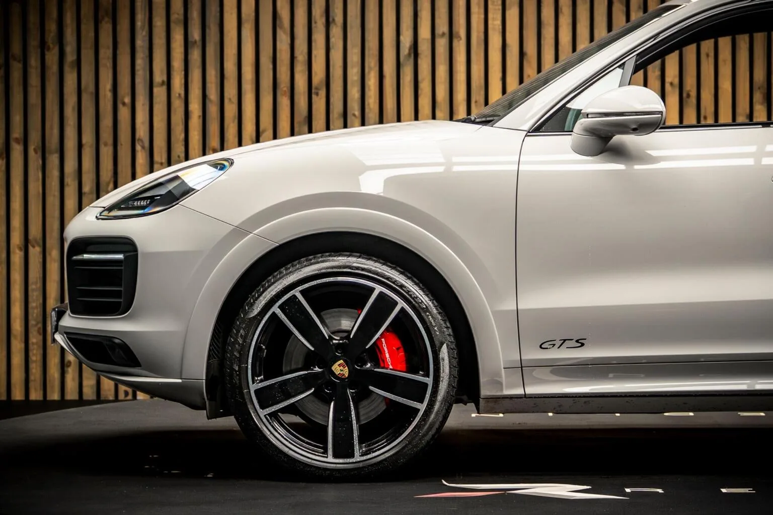 2023 Porsche Cayenne GTS, 8/30