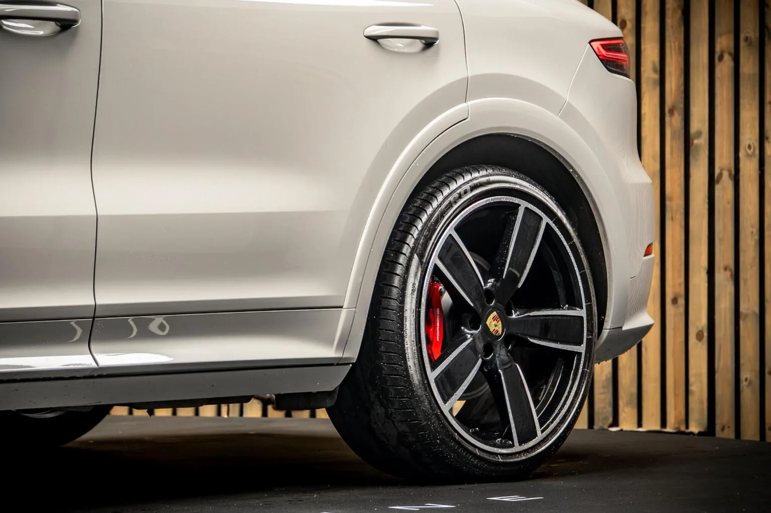 2023 Porsche Cayenne GTS, 15/30