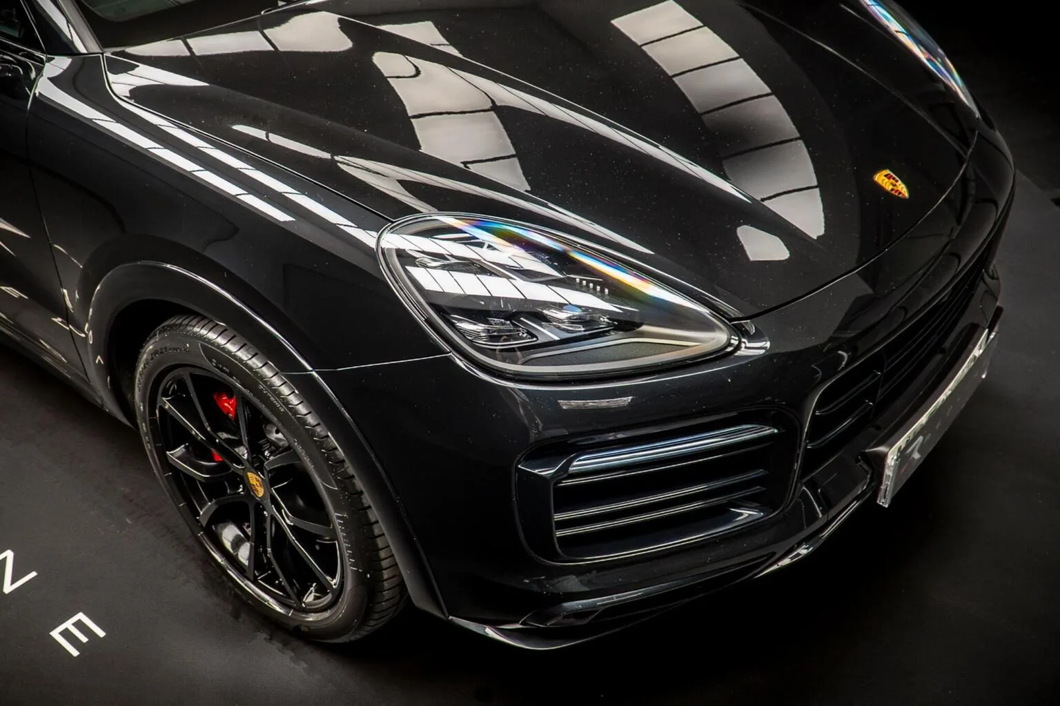 2023 Porsche Cayenne GTS, 10/30