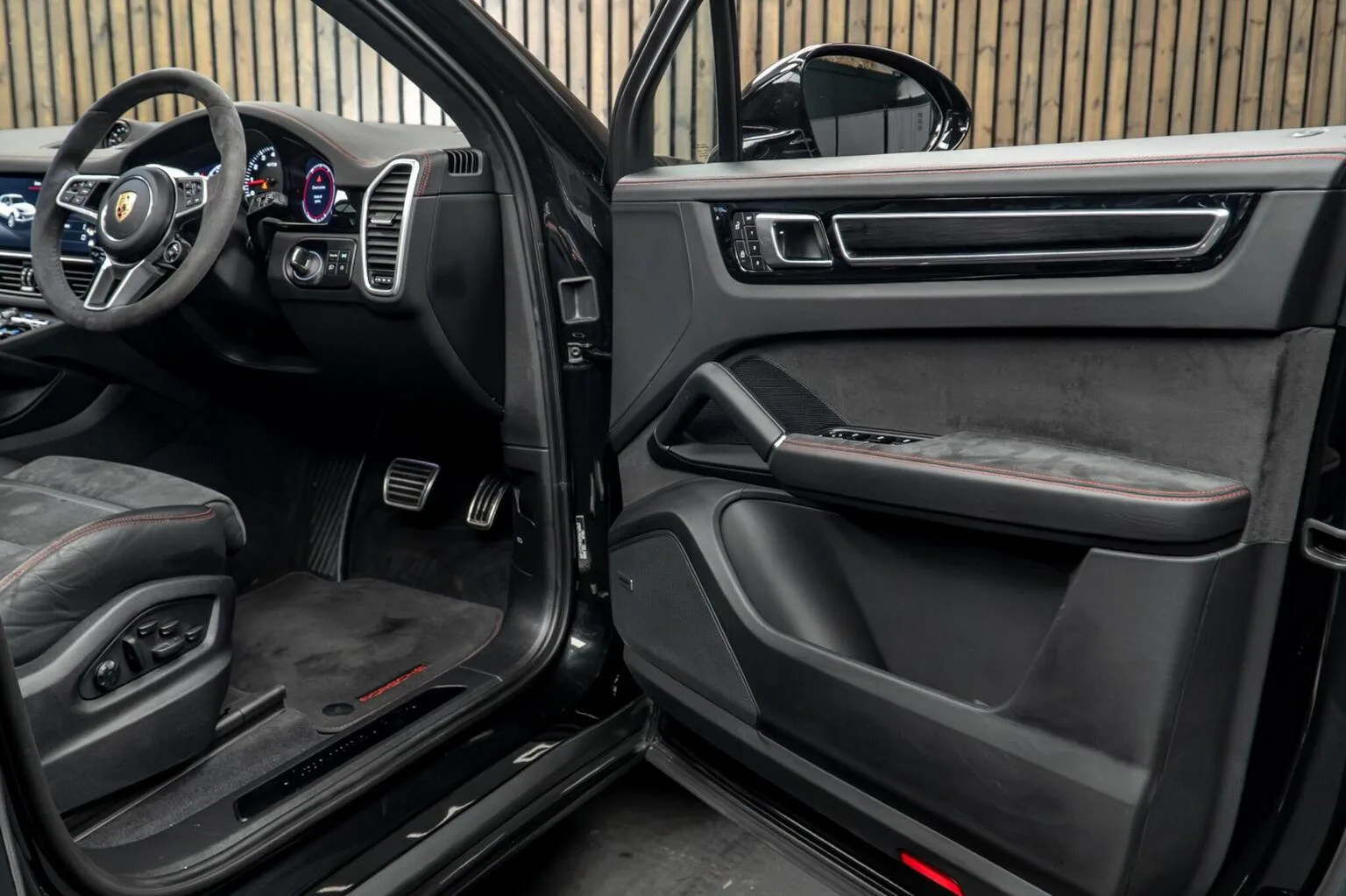 2023 Porsche Cayenne GTS, 30/30