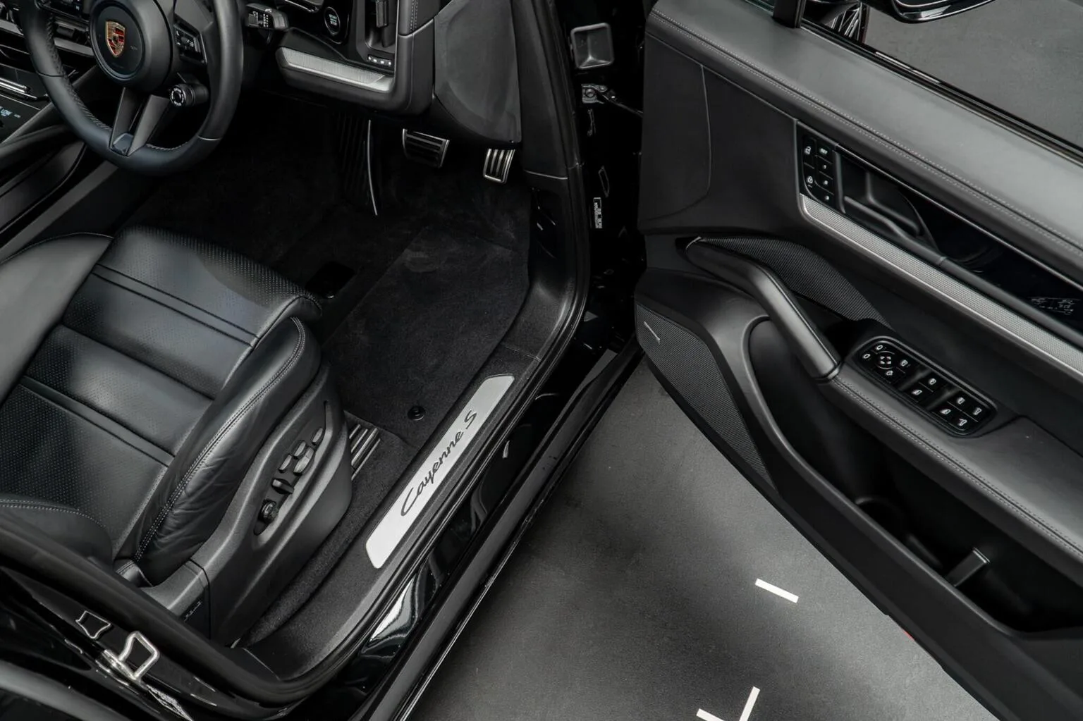 2023 Porsche Cayenne S Coupé, 28/30