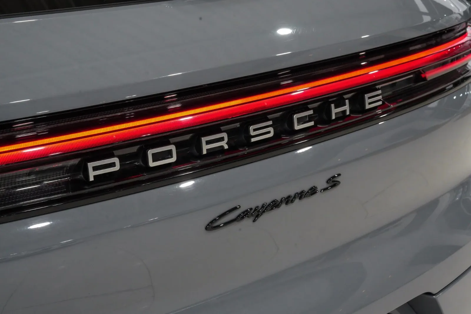 2023 Porsche Cayenne S, 12/30